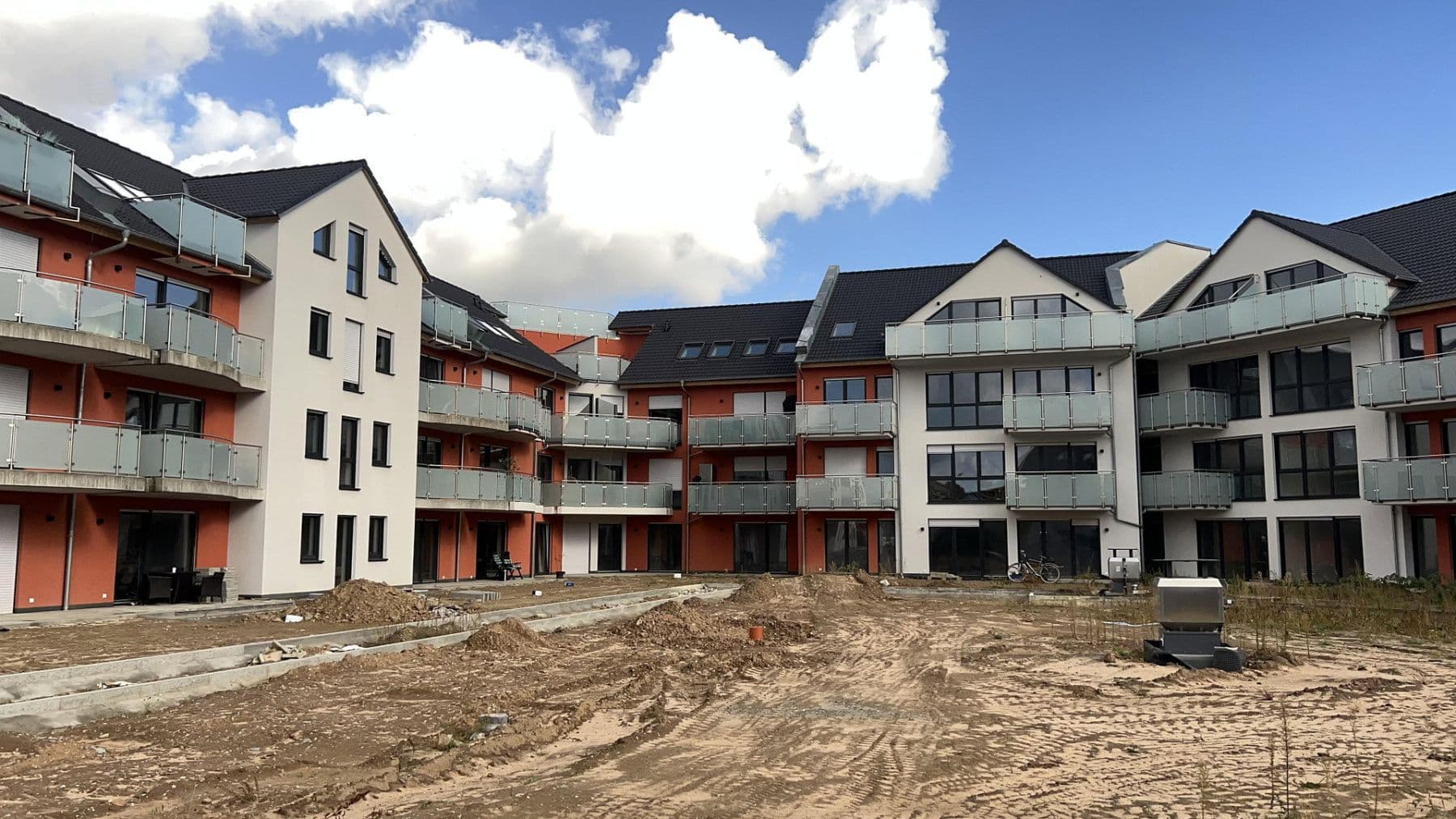 Pronájem bytu 4+1 103 m², Ludwigshafen, Porýní-Falc Pronájem bytu 4+1 103 m², Ludwigshafen, Porýní-Falc