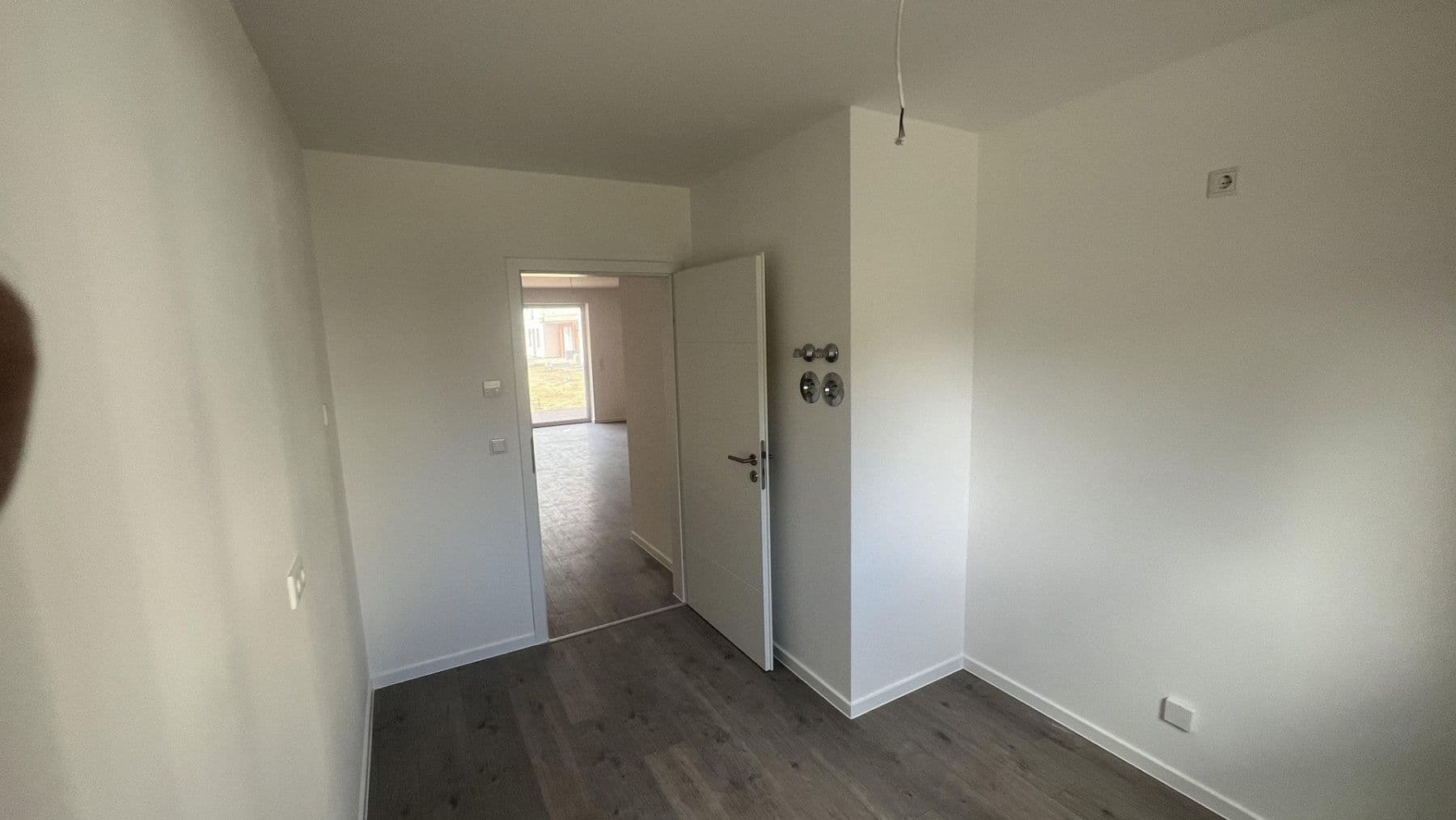 Pronájem bytu 4+1 103 m², Ludwigshafen, Porýní-Falc Pronájem bytu 4+1 103 m², Ludwigshafen, Porýní-Falc