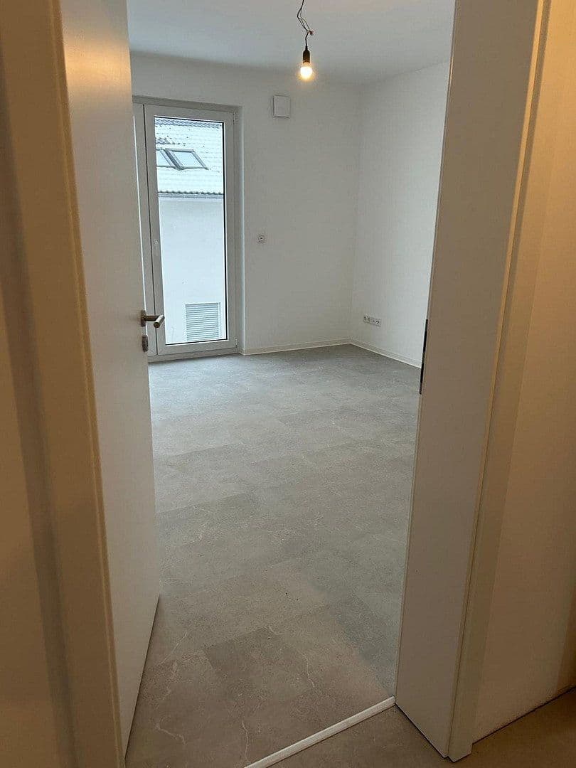 Pronájem domu 124 m², pozemek 459 m², Wehingen, Bádensko-Württembersko Pronájem domu 124 m², pozemek 459 m², Wehingen, Bádensko-Württembersko