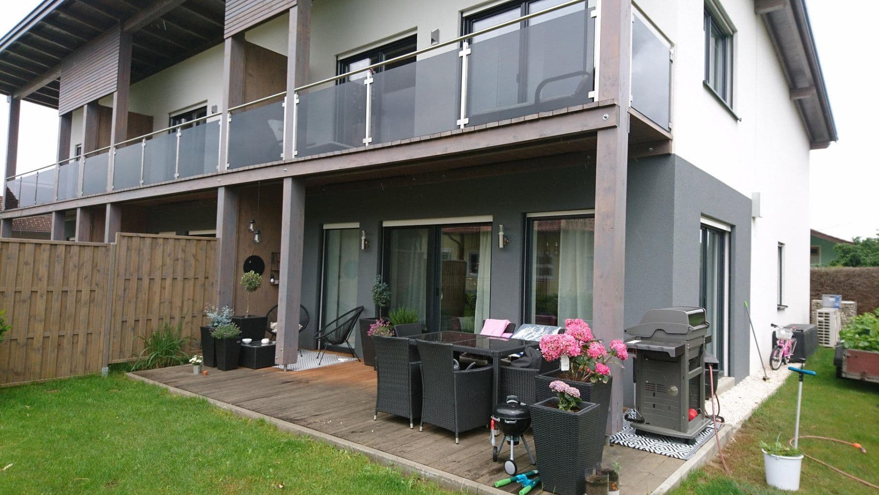 Pronájem domu 120 m², pozemek 150 m², Fichtenweg 11 b, Hochburg-Ach, Horní Rakousko Pronájem domu 120 m², pozemek 150 m², Fichtenweg 11 b, Hochburg-Ach, Horní Rakousko
