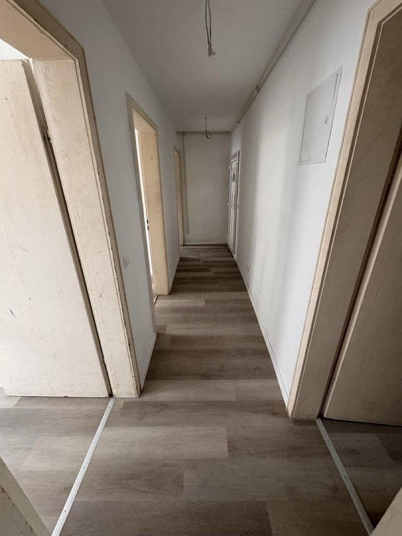 Pronájem bytu 3+1 72 m², Dammstr. 17, Pforzheim, Bádensko-Württembersko Pronájem bytu 3+1 72 m², Dammstr. 17, Pforzheim, Bádensko-Württembersko