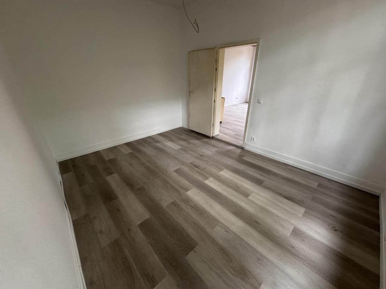 Pronájem bytu 3+1 72 m², Dammstr. 17, Pforzheim, Bádensko-Württembersko Pronájem bytu 3+1 72 m², Dammstr. 17, Pforzheim, Bádensko-Württembersko