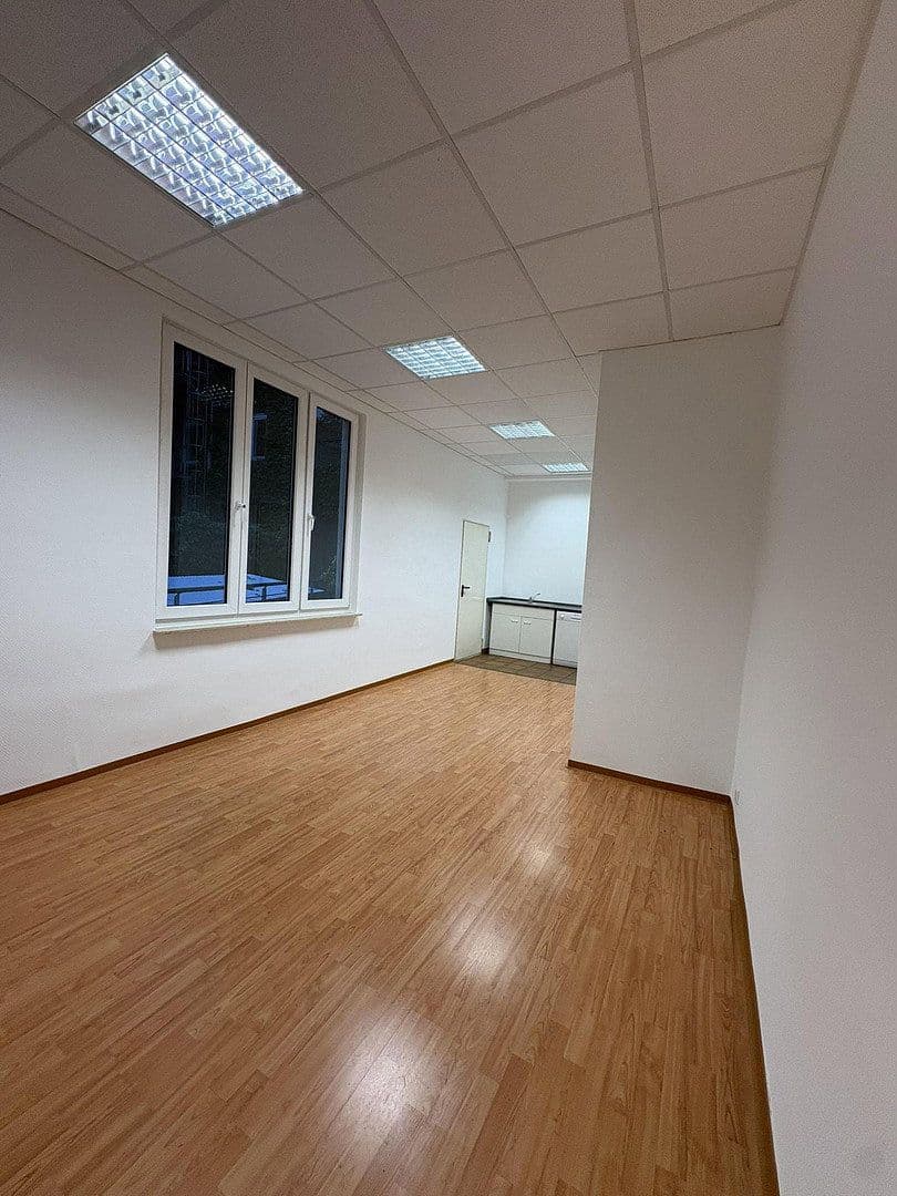 Pronájem kanceláře 80 m², Köln, Severní Porýní-Vestfálsko Pronájem kanceláře 80 m², Köln, Severní Porýní-Vestfálsko