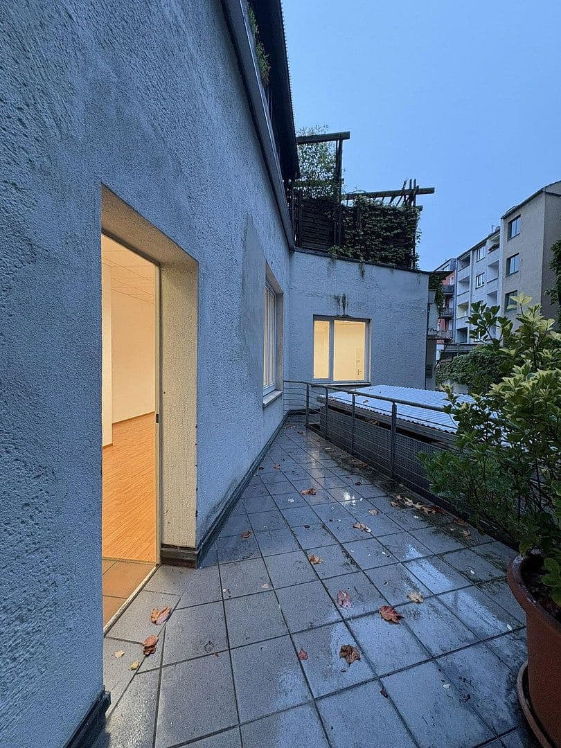 Pronájem kanceláře 80 m², Köln, Severní Porýní-Vestfálsko Pronájem kanceláře 80 m², Köln, Severní Porýní-Vestfálsko