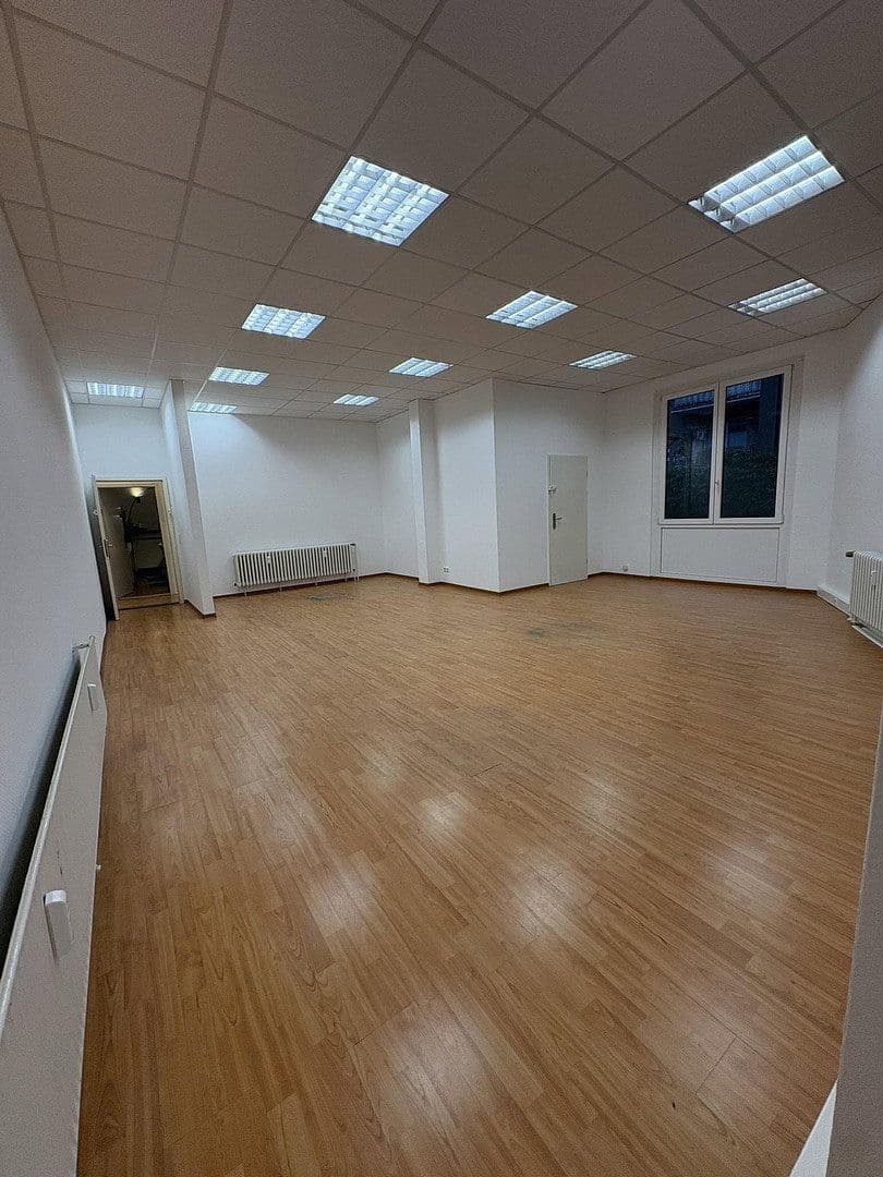 Pronájem kanceláře 80 m², Köln, Severní Porýní-Vestfálsko Pronájem kanceláře 80 m², Köln, Severní Porýní-Vestfálsko