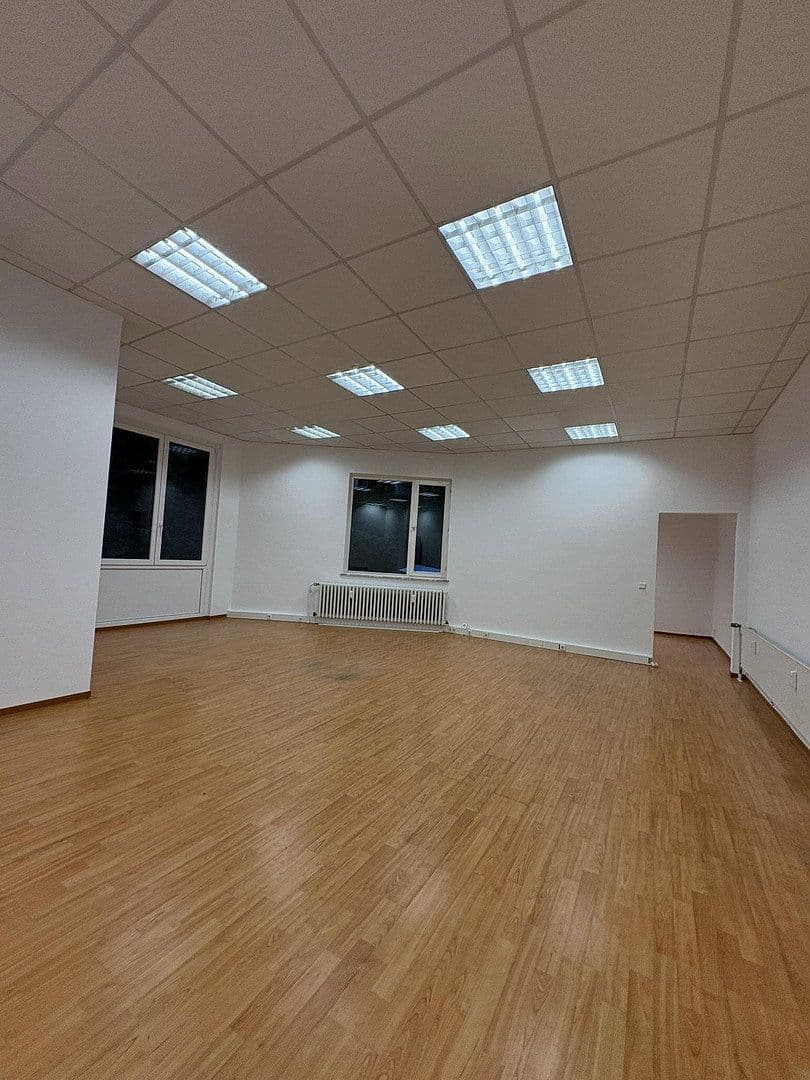 Pronájem kanceláře 80 m², Köln, Severní Porýní-Vestfálsko Pronájem kanceláře 80 m², Köln, Severní Porýní-Vestfálsko