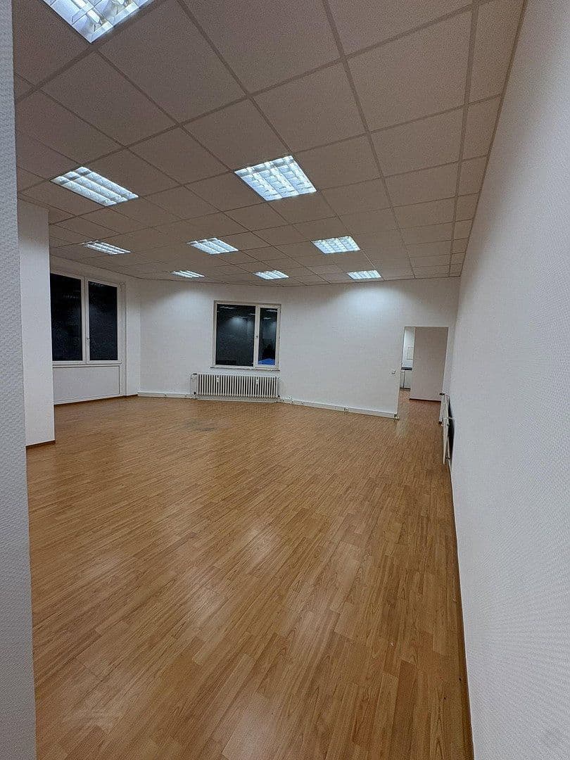 Pronájem kanceláře 80 m², Köln, Severní Porýní-Vestfálsko Pronájem kanceláře 80 m², Köln, Severní Porýní-Vestfálsko