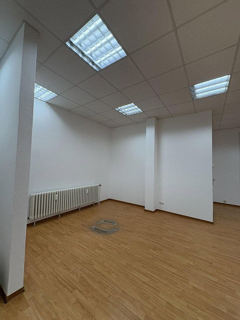 Pronájem kanceláře 80 m², Köln, Severní Porýní-Vestfálsko Pronájem kanceláře 80 m², Köln, Severní Porýní-Vestfálsko