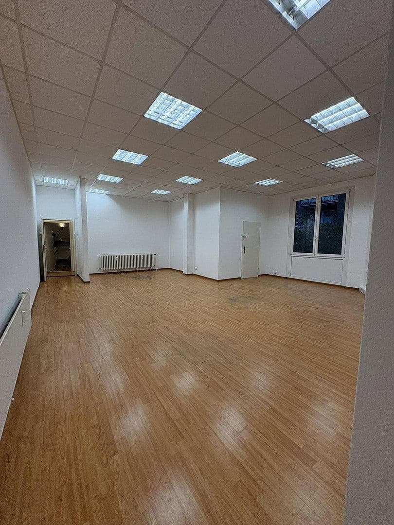 Pronájem kanceláře 80 m², Köln, Severní Porýní-Vestfálsko Pronájem kanceláře 80 m², Köln, Severní Porýní-Vestfálsko