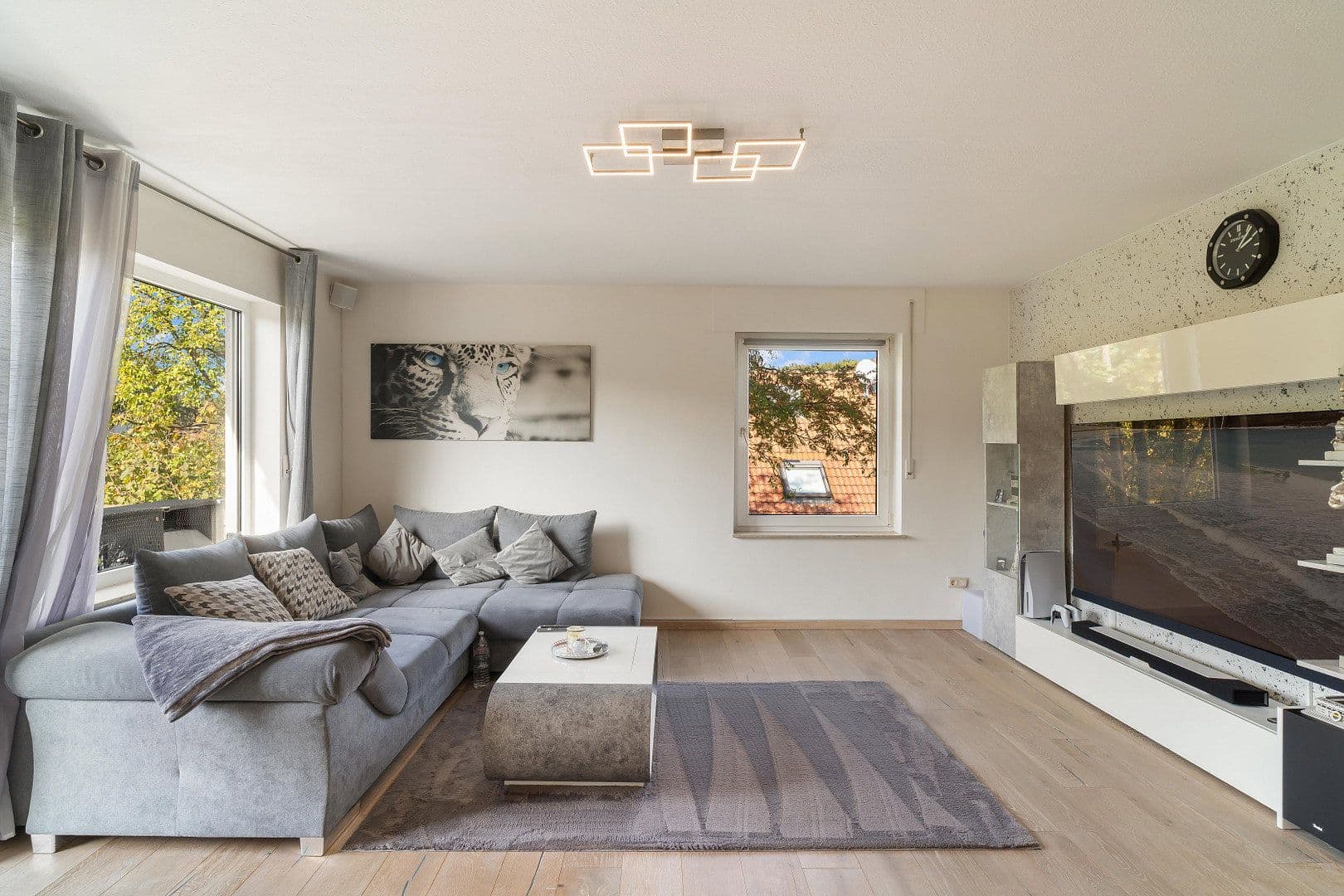 Prodej bytu 6+1 177 m², Falkenweg 27, Kassel, Hessen Prodej bytu 6+1 177 m², Falkenweg 27, Kassel, Hessen