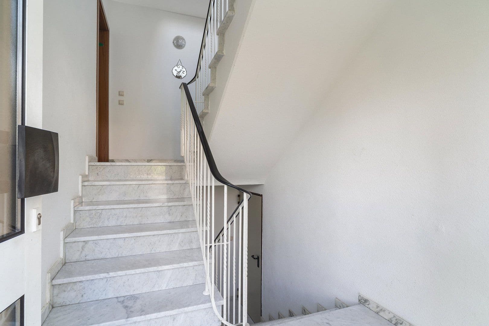 Prodej bytu 6+1 177 m², Falkenweg 27, Kassel, Hessen Prodej bytu 6+1 177 m², Falkenweg 27, Kassel, Hessen