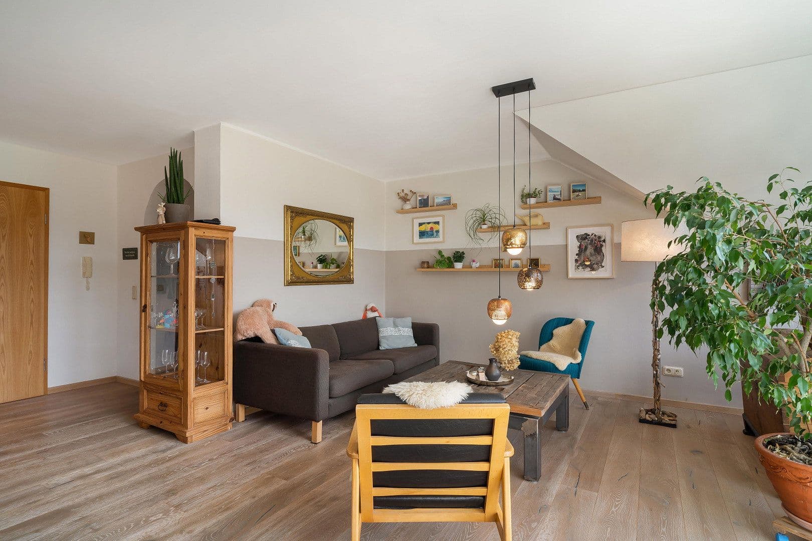 Prodej bytu 6+1 177 m², Falkenweg 27, Kassel, Hessen Prodej bytu 6+1 177 m², Falkenweg 27, Kassel, Hessen