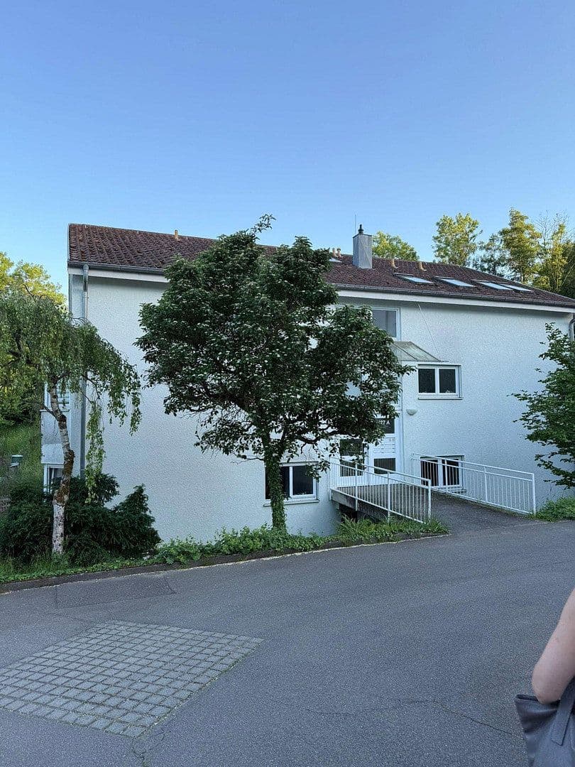 Pronájem bytu 1+1 43 m², Waldburgstraße, Stuttgart-Vaihingen, Bádensko-Württembersko Pronájem bytu 1+1 43 m², Waldburgstraße, Stuttgart-Vaihingen, Bádensko-Württembersko