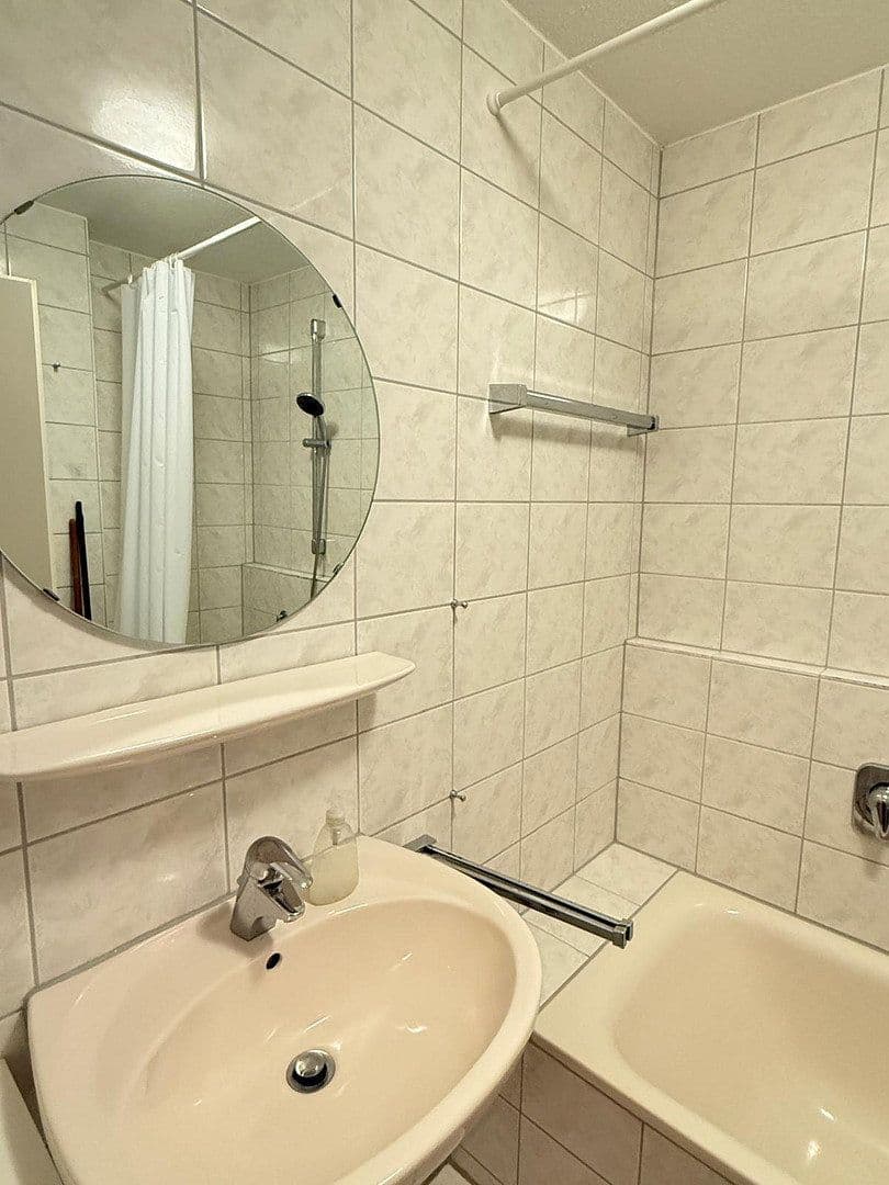 Pronájem bytu 1+1 43 m², Waldburgstraße, Stuttgart-Vaihingen, Bádensko-Württembersko Pronájem bytu 1+1 43 m², Waldburgstraße, Stuttgart-Vaihingen, Bádensko-Württembersko