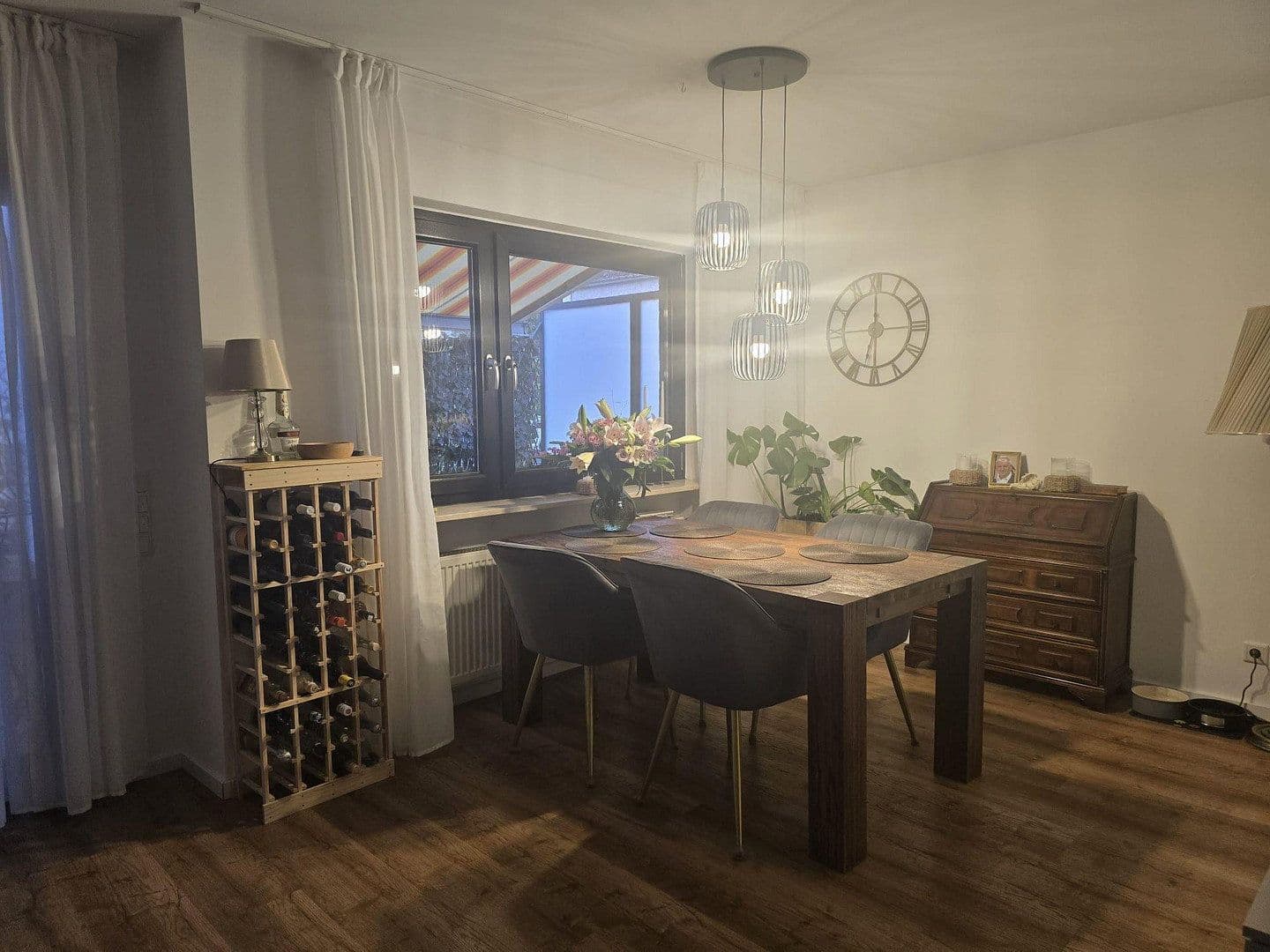 Pronájem bytu 3+1 83 m², Akademiestr. 27, Hanau, Hessen Pronájem bytu 3+1 83 m², Akademiestr. 27, Hanau, Hessen