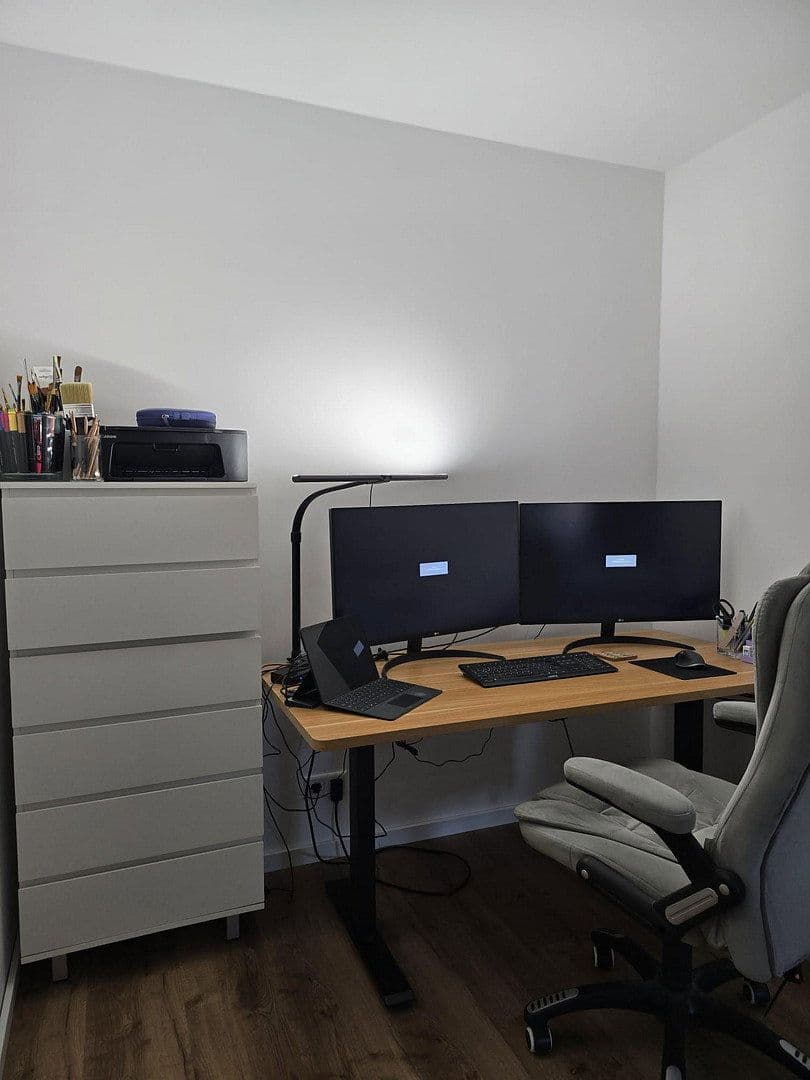 Pronájem bytu 3+1 83 m², Akademiestr. 27, Hanau, Hessen Pronájem bytu 3+1 83 m², Akademiestr. 27, Hanau, Hessen
