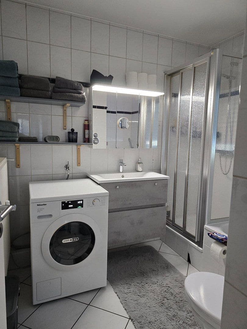 Pronájem bytu 3+1 83 m², Akademiestr. 27, Hanau, Hessen Pronájem bytu 3+1 83 m², Akademiestr. 27, Hanau, Hessen
