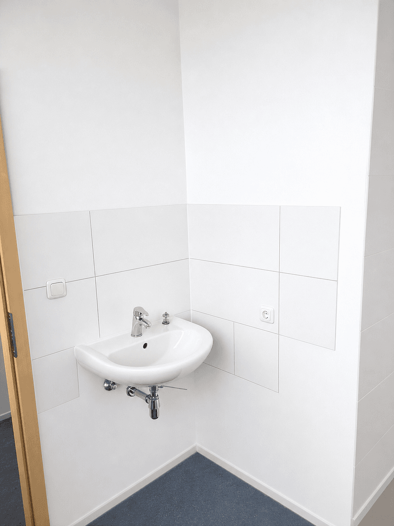 Pronájem nebytového prostoru 518 m², Siemensstr. 6, Landsberg am Lech, Bavorsko Pronájem nebytového prostoru 518 m², Siemensstr. 6, Landsberg am Lech, Bavorsko