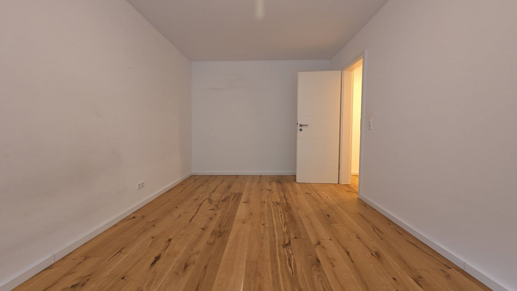 Pronájem bytu 3+1 68 m², Otto-Hahn-Platz 3, Heidelberg, Bádensko-Württembersko Pronájem bytu 3+1 68 m², Otto-Hahn-Platz 3, Heidelberg, Bádensko-Württembersko