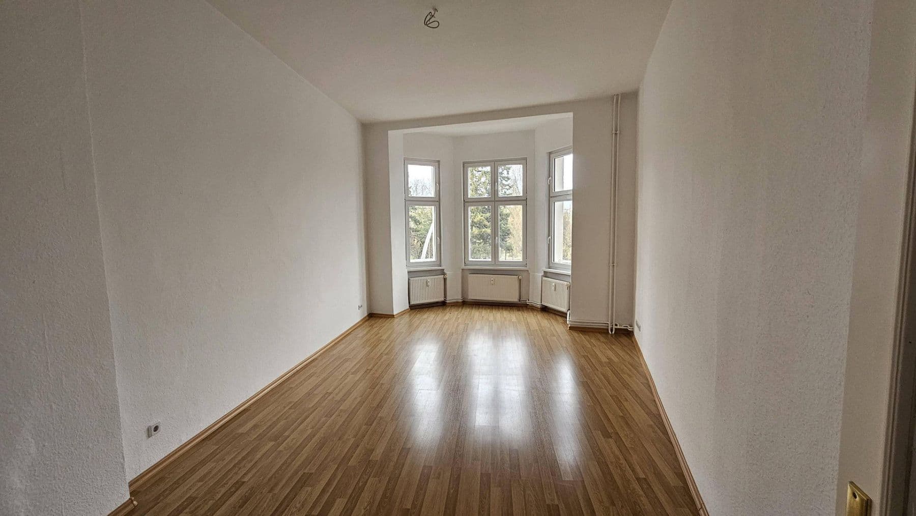 Pronájem bytu 3+1 88 m², Berlin, Berlín Pronájem bytu 3+1 88 m², Berlin, Berlín