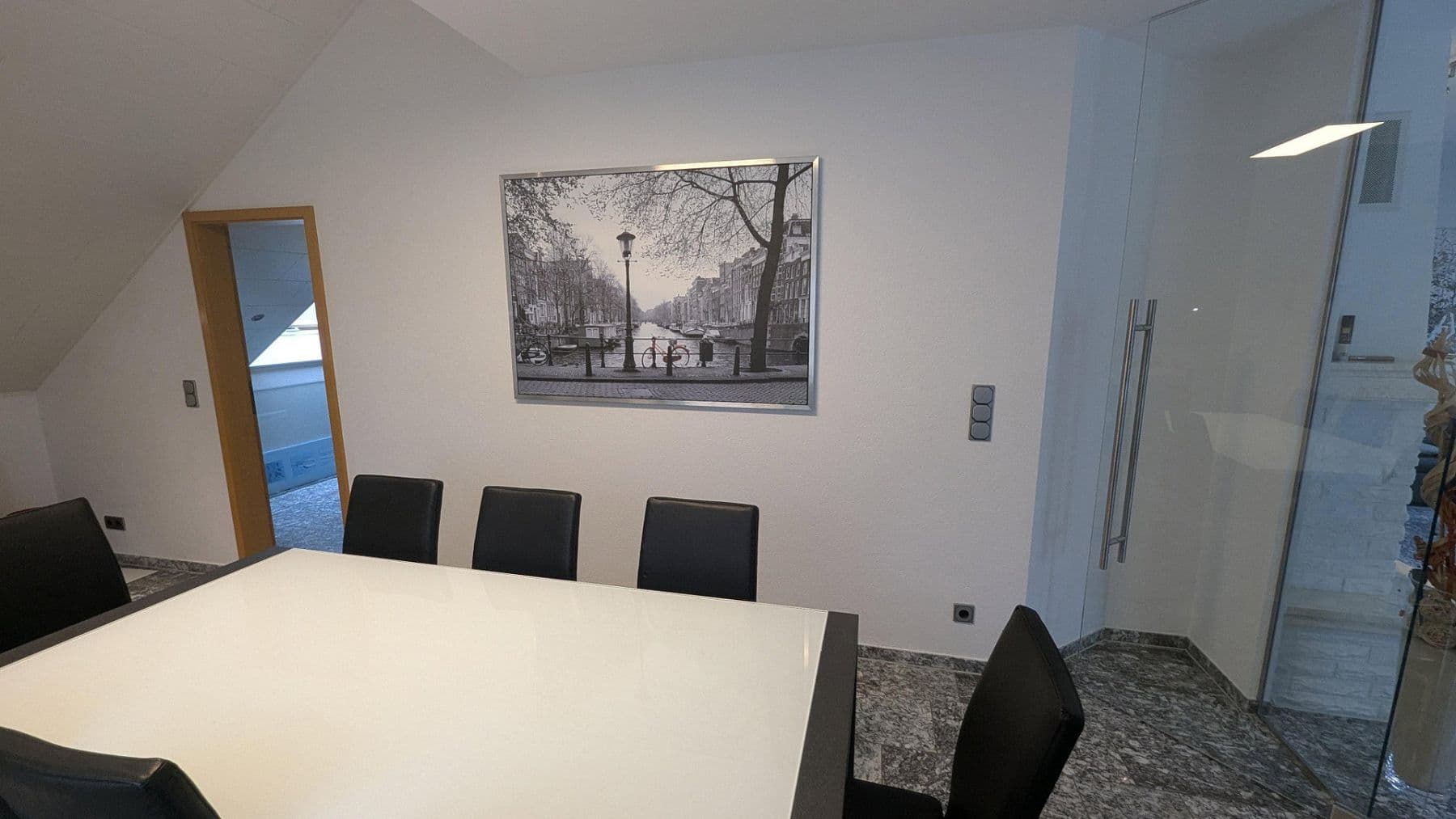 Pronájem bytu 4+1 186 m², Flörsheim-Dalsheim, Porýní-Falc Pronájem bytu 4+1 186 m², Flörsheim-Dalsheim, Porýní-Falc