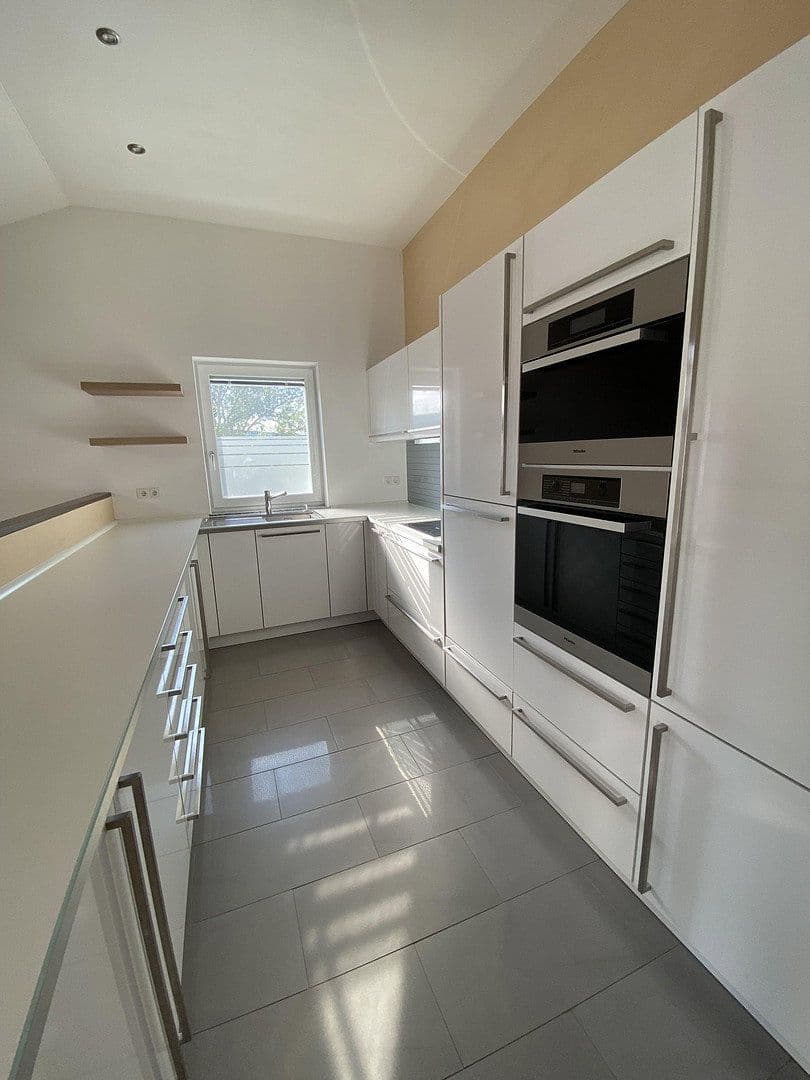Pronájem bytu 3+1 80 m², Merianstr. 1a, Ingolstadt, Bavorsko Pronájem bytu 3+1 80 m², Merianstr. 1a, Ingolstadt, Bavorsko