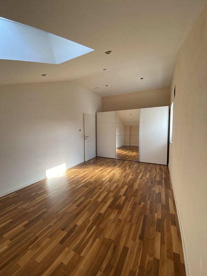 Pronájem bytu 3+1 80 m², Merianstr. 1a, Ingolstadt, Bavorsko Pronájem bytu 3+1 80 m², Merianstr. 1a, Ingolstadt, Bavorsko