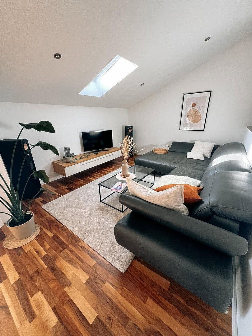 Pronájem bytu 3+1 80 m², Merianstr. 1a, Ingolstadt, Bavorsko Pronájem bytu 3+1 80 m², Merianstr. 1a, Ingolstadt, Bavorsko