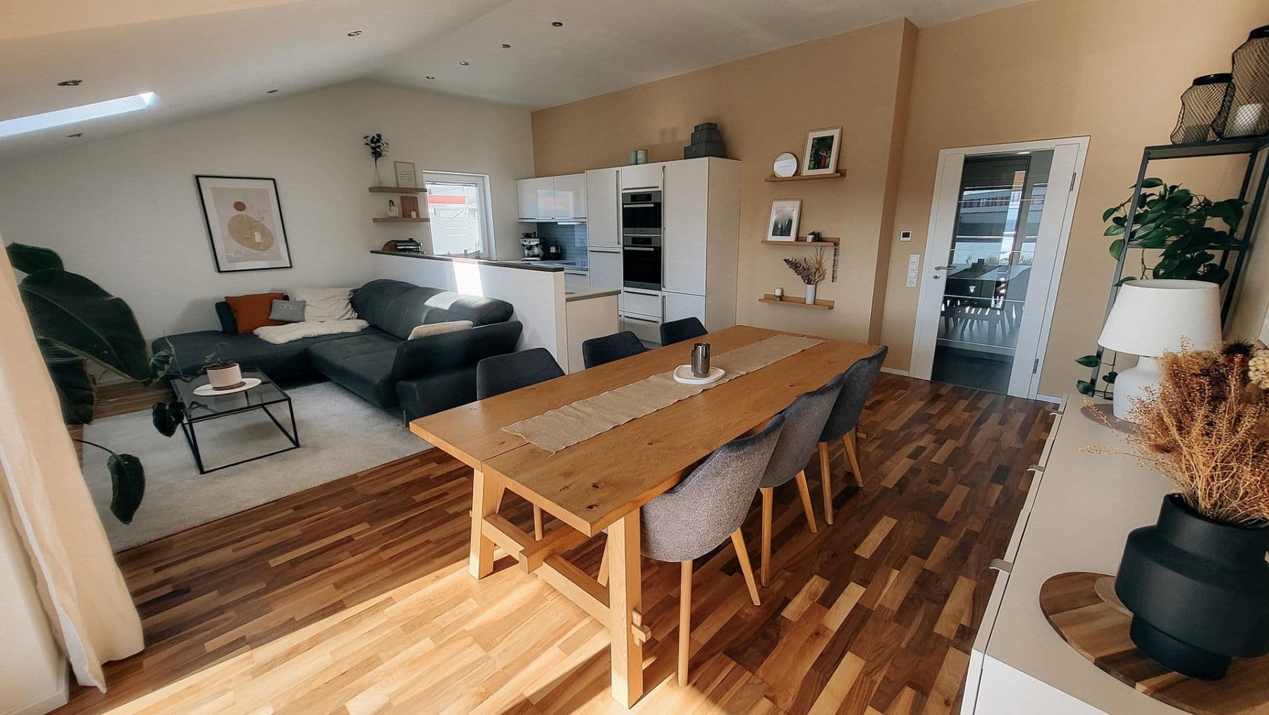Pronájem bytu 3+1 80 m², Merianstr. 1a, Ingolstadt, Bavorsko Pronájem bytu 3+1 80 m², Merianstr. 1a, Ingolstadt, Bavorsko
