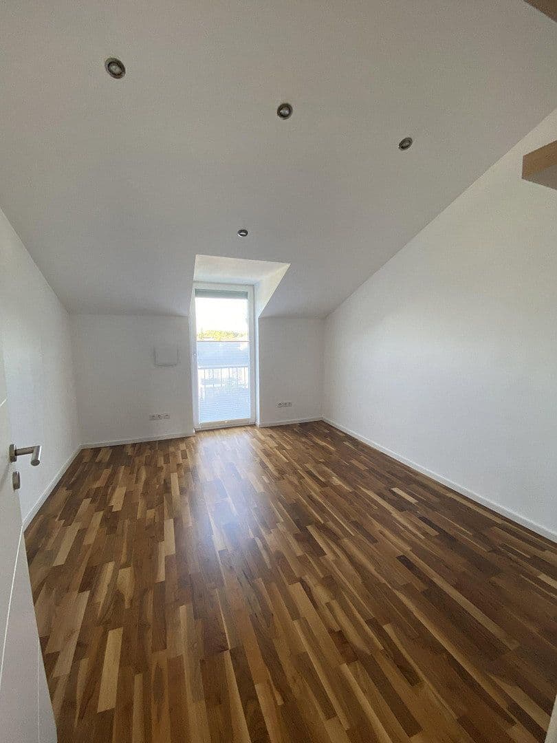 Pronájem bytu 3+1 80 m², Merianstr. 1a, Ingolstadt, Bavorsko Pronájem bytu 3+1 80 m², Merianstr. 1a, Ingolstadt, Bavorsko