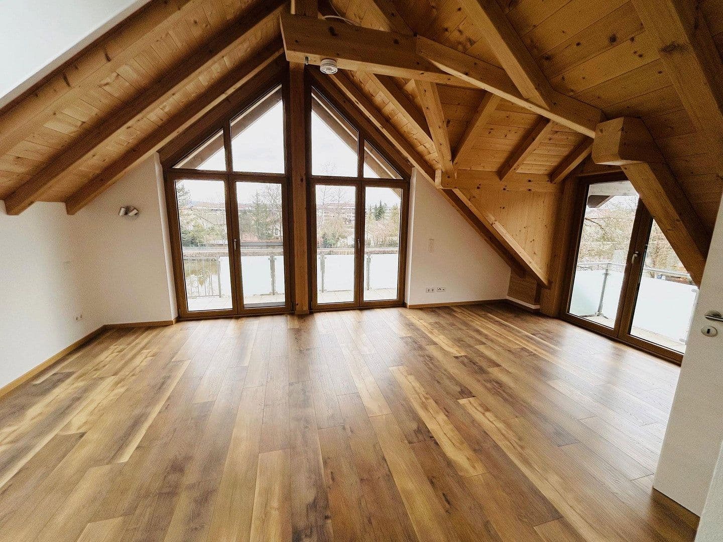 Pronájem bytu 3+1 81 m², Wolfratshausen, Bavorsko Pronájem bytu 3+1 81 m², Wolfratshausen, Bavorsko