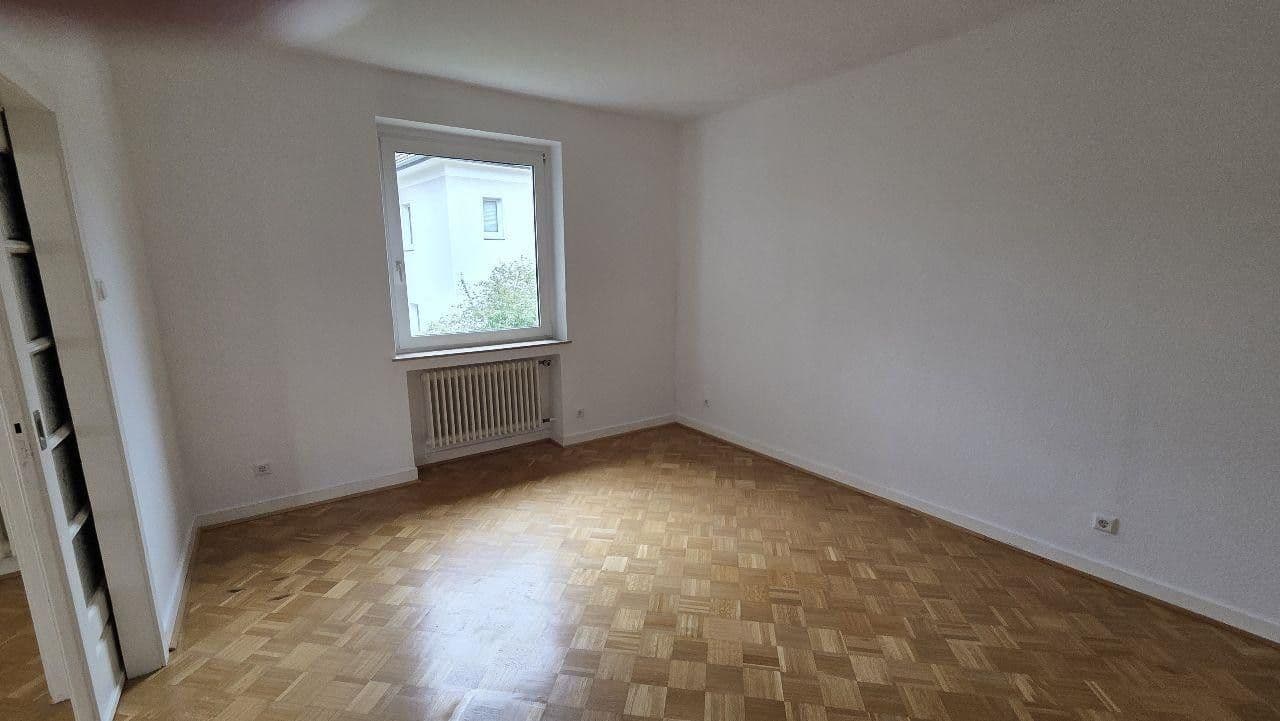 Pronájem bytu 4+1 100 m², Schatenstr. 14, Bielefeld, Severní Porýní-Vestfálsko Pronájem bytu 4+1 100 m², Schatenstr. 14, Bielefeld, Severní Porýní-Vestfálsko