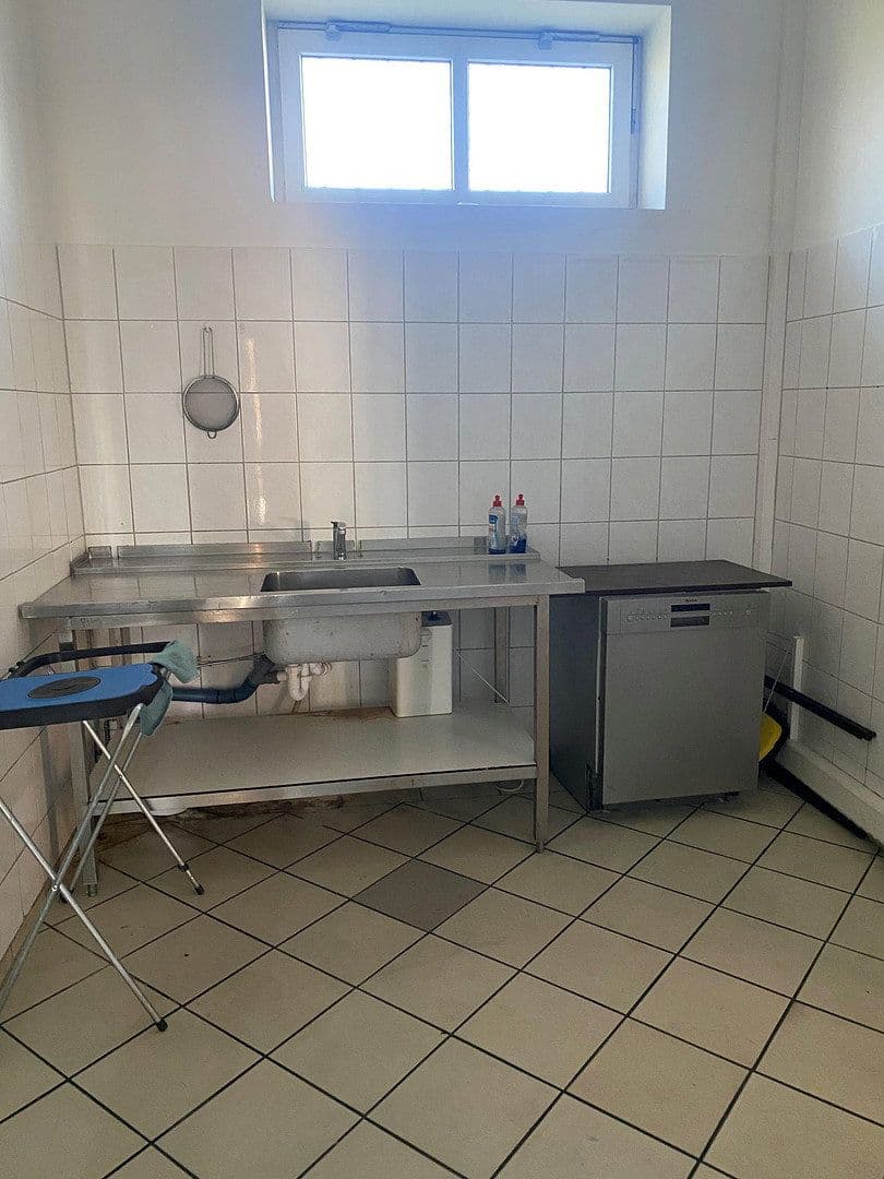 Pronájem nebytového prostoru 120 m², Kieler Str. 84, Lentföhrden, Šlesvicko-Holštýnsko Pronájem nebytového prostoru 120 m², Kieler Str. 84, Lentföhrden, Šlesvicko-Holštýnsko