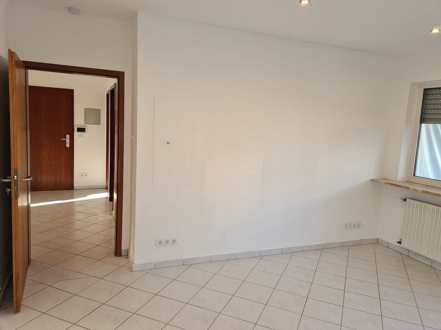 Pronájem bytu 4+1 115 m², Fellbach, Bádensko-Württembersko Pronájem bytu 4+1 115 m², Fellbach, Bádensko-Württembersko