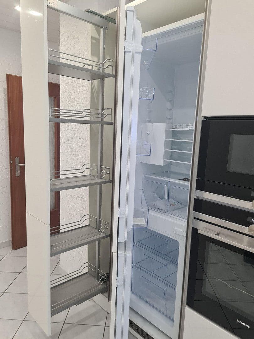 Pronájem bytu 4+1 115 m², Fellbach, Bádensko-Württembersko Pronájem bytu 4+1 115 m², Fellbach, Bádensko-Württembersko