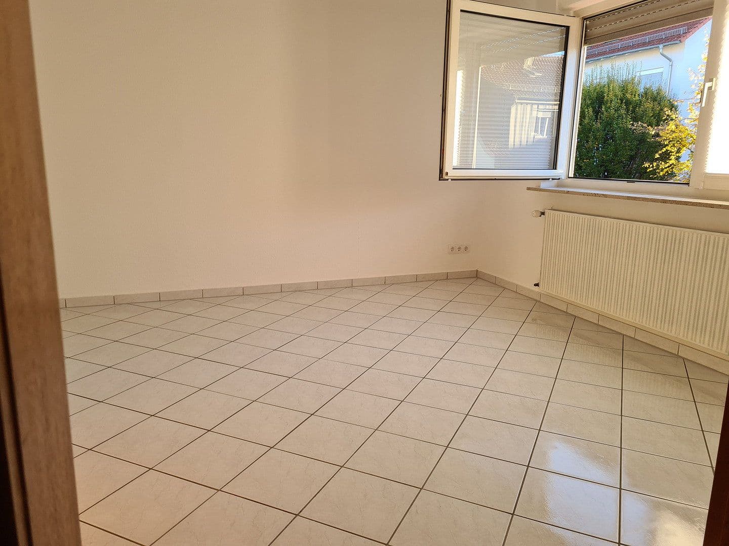 Pronájem bytu 4+1 115 m², Fellbach, Bádensko-Württembersko Pronájem bytu 4+1 115 m², Fellbach, Bádensko-Württembersko