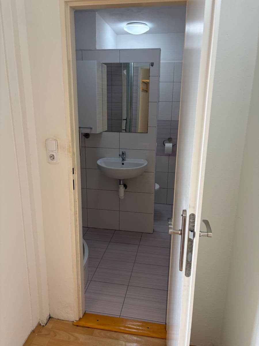 Pronájem bytu 2+1 43 m², Skupova, Olomouc, Olomoucký kraj Pronájem bytu 2+1 43 m², Skupova, Olomouc, Olomoucký kraj