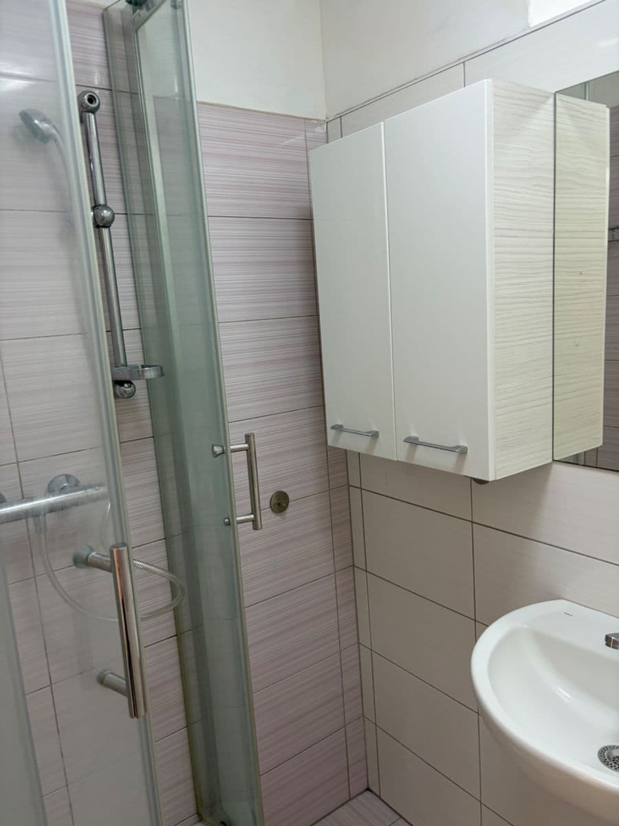 Pronájem bytu 2+1 43 m², Skupova, Olomouc, Olomoucký kraj Pronájem bytu 2+1 43 m², Skupova, Olomouc, Olomoucký kraj