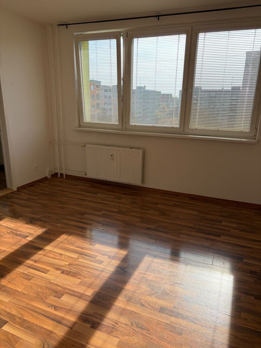 Pronájem bytu 2+1 43 m², Skupova, Olomouc, Olomoucký kraj Pronájem bytu 2+1 43 m², Skupova, Olomouc, Olomoucký kraj