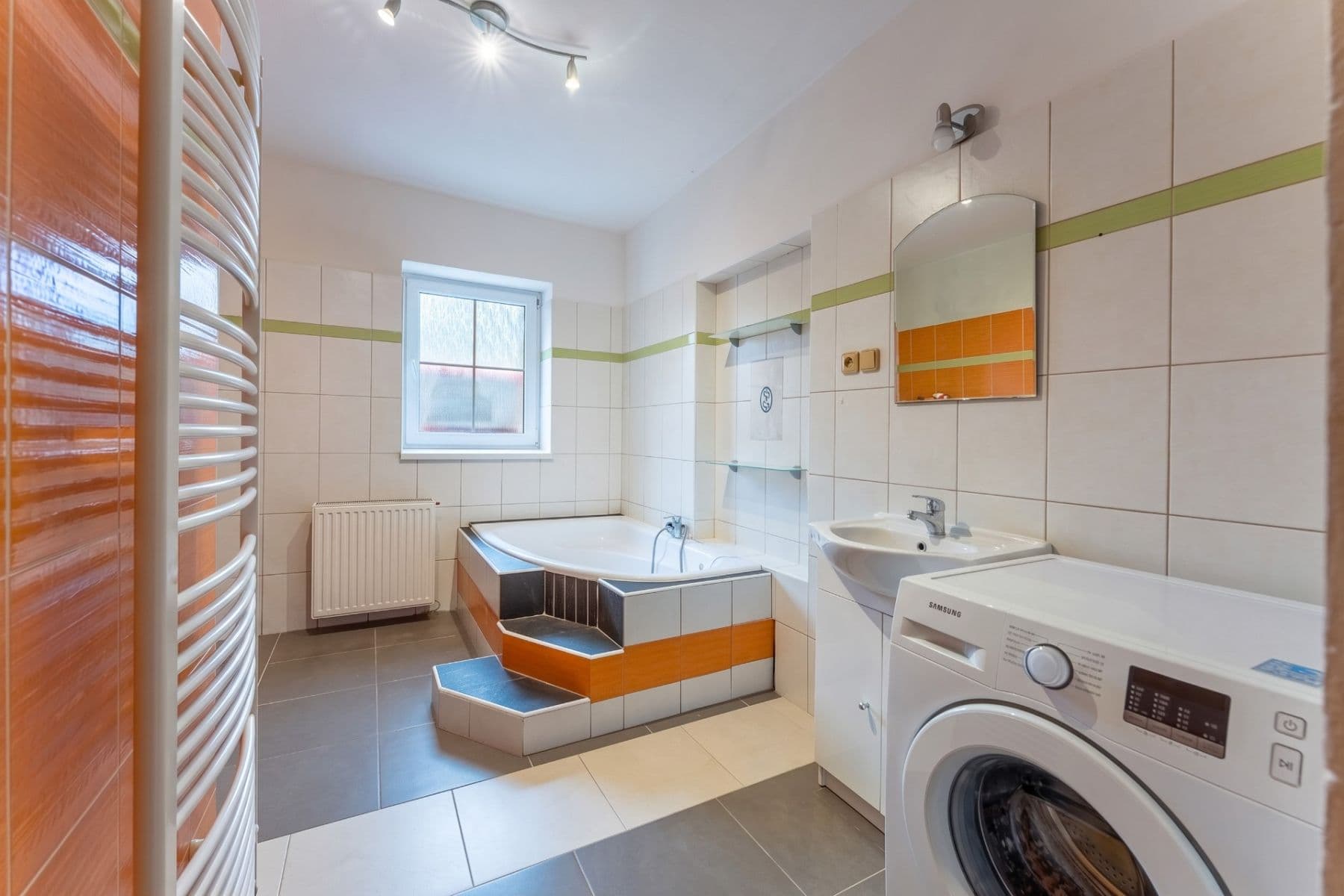 Prodej domu 170 m², pozemek 699 m², Pražská, Jíloviště, Středočeský kraj Prodej domu 170 m², pozemek 699 m², Pražská, Jíloviště, Středočeský kraj