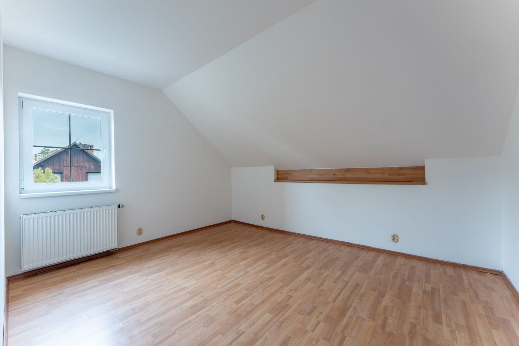 Prodej domu 170 m², pozemek 699 m², Pražská, Jíloviště, Středočeský kraj Prodej domu 170 m², pozemek 699 m², Pražská, Jíloviště, Středočeský kraj