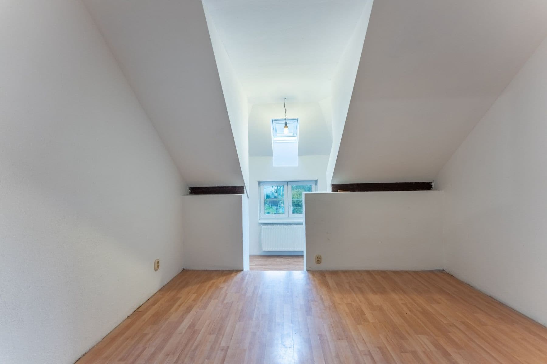 Prodej domu 170 m², pozemek 699 m², Pražská, Jíloviště, Středočeský kraj Prodej domu 170 m², pozemek 699 m², Pražská, Jíloviště, Středočeský kraj