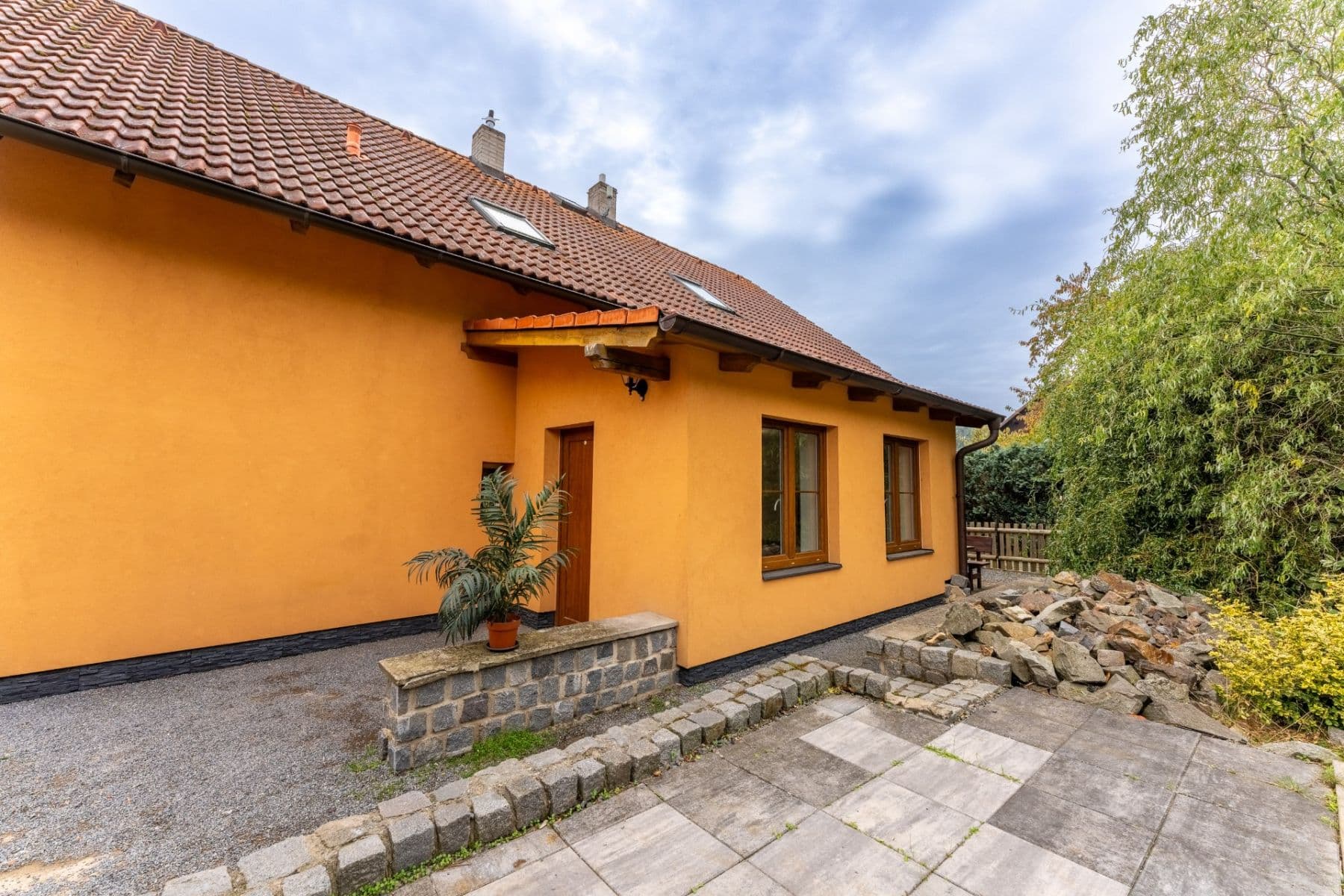 Prodej domu 170 m², pozemek 699 m², Pražská, Jíloviště, Středočeský kraj Prodej domu 170 m², pozemek 699 m², Pražská, Jíloviště, Středočeský kraj
