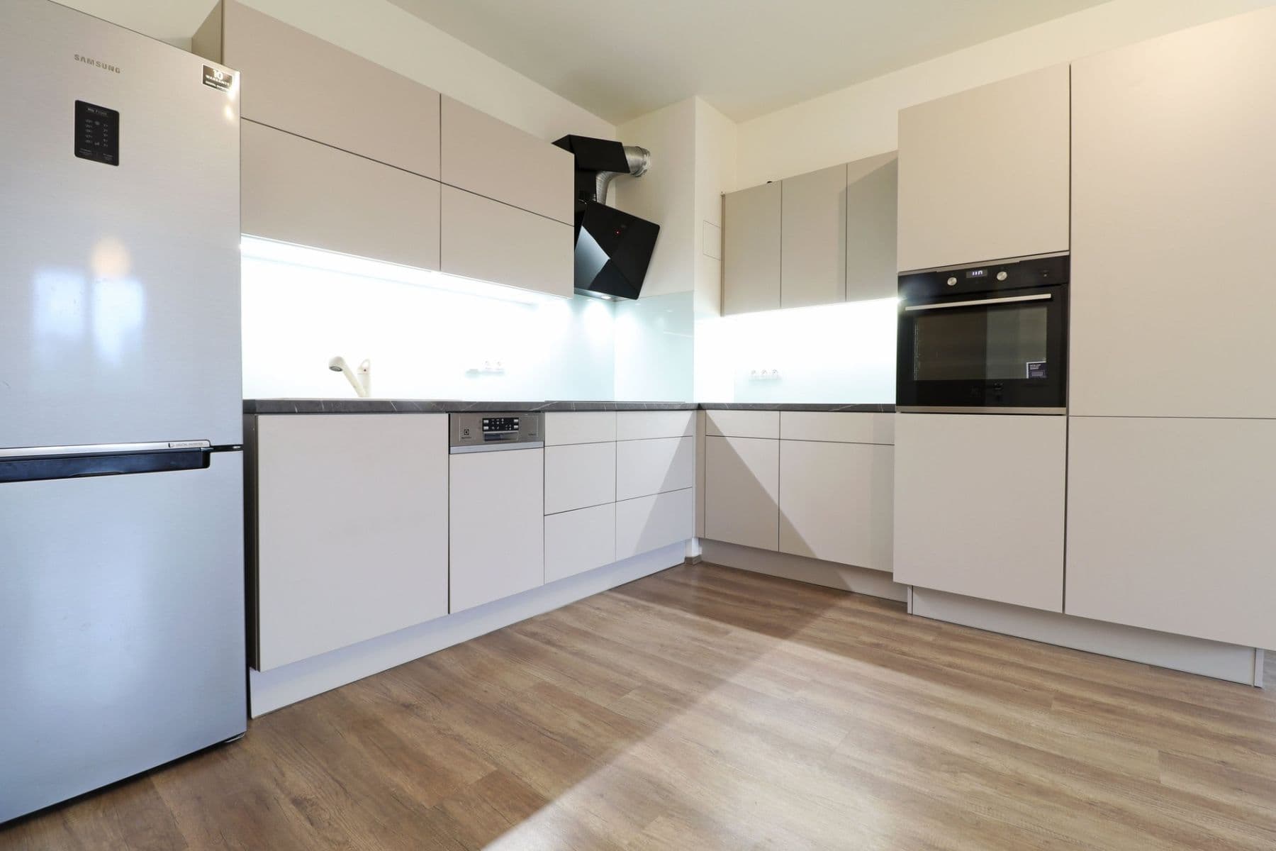 Pronájem bytu 2+kk 53 m², Svatošových, Praha, Praha Pronájem bytu 2+kk 53 m², Svatošových, Praha, Praha
