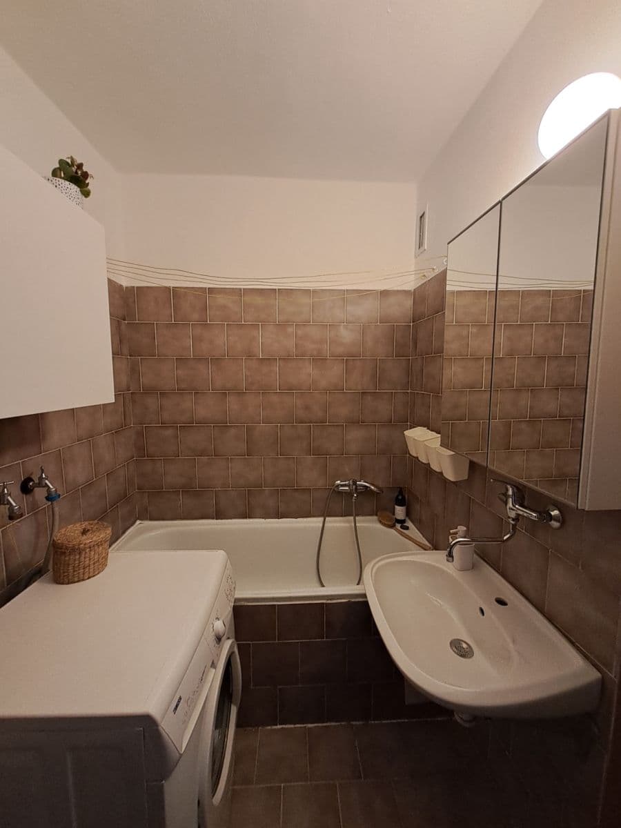 Pronájem bytu 3+1 72 m², Na Stárce, Praha, Praha Pronájem bytu 3+1 72 m², Na Stárce, Praha, Praha
