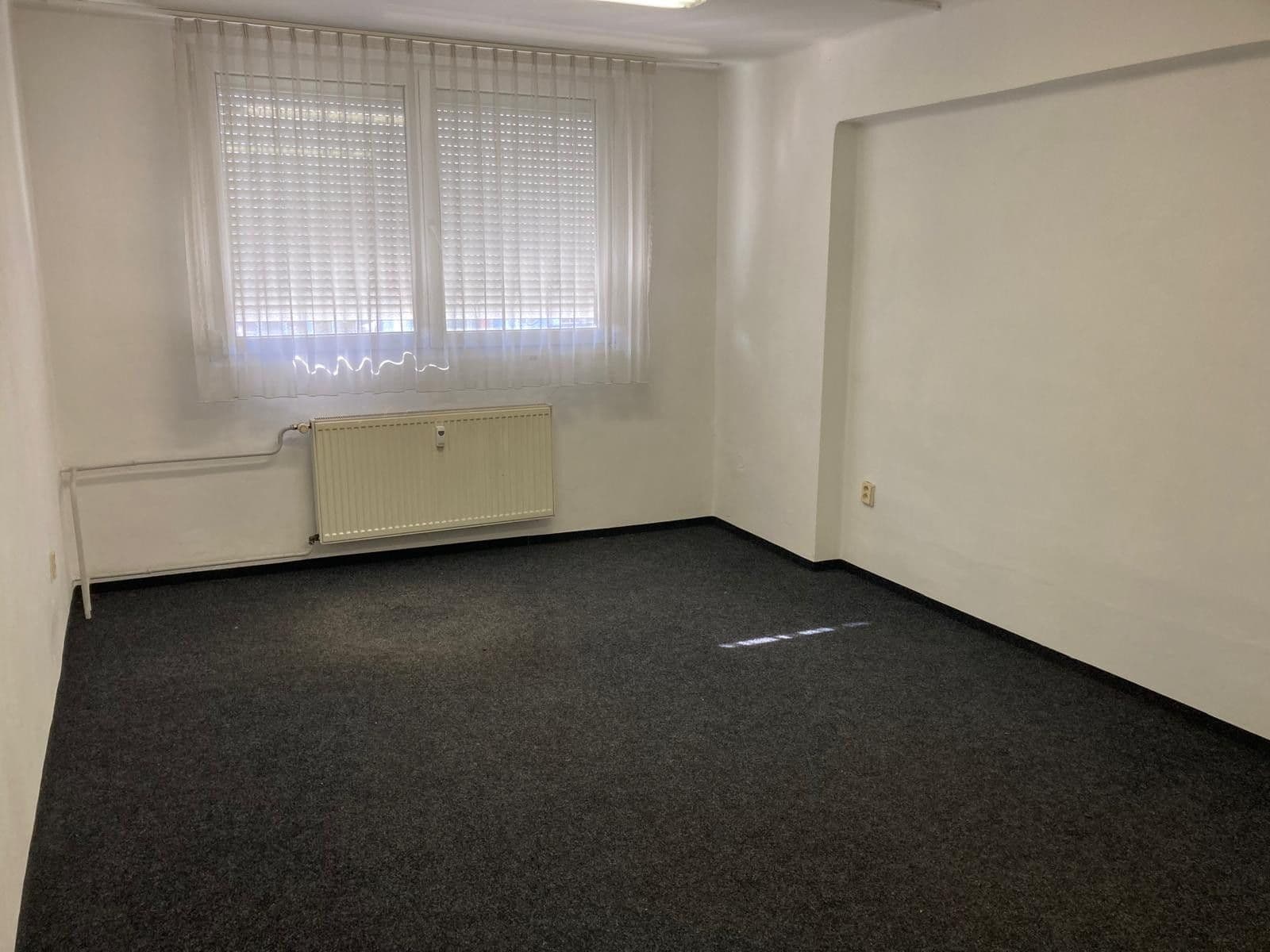 Pronájem kanceláře 26 m², třída Tomáše Garrigue Masaryka, Mladá Boleslav, Středočeský kraj Pronájem kanceláře 26 m², třída Tomáše Garrigue Masaryka, Mladá Boleslav, Středočeský kraj