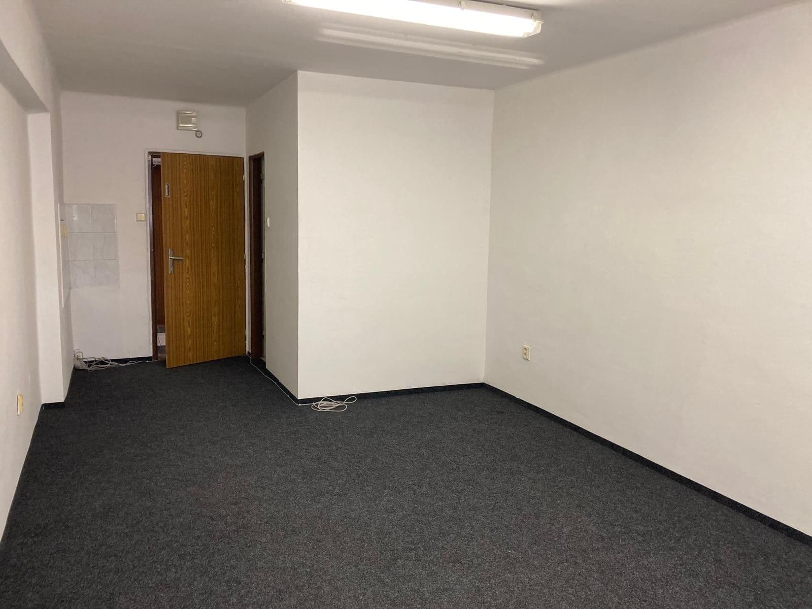 Pronájem kanceláře 26 m², třída Tomáše Garrigue Masaryka, Mladá Boleslav, Středočeský kraj Pronájem kanceláře 26 m², třída Tomáše Garrigue Masaryka, Mladá Boleslav, Středočeský kraj