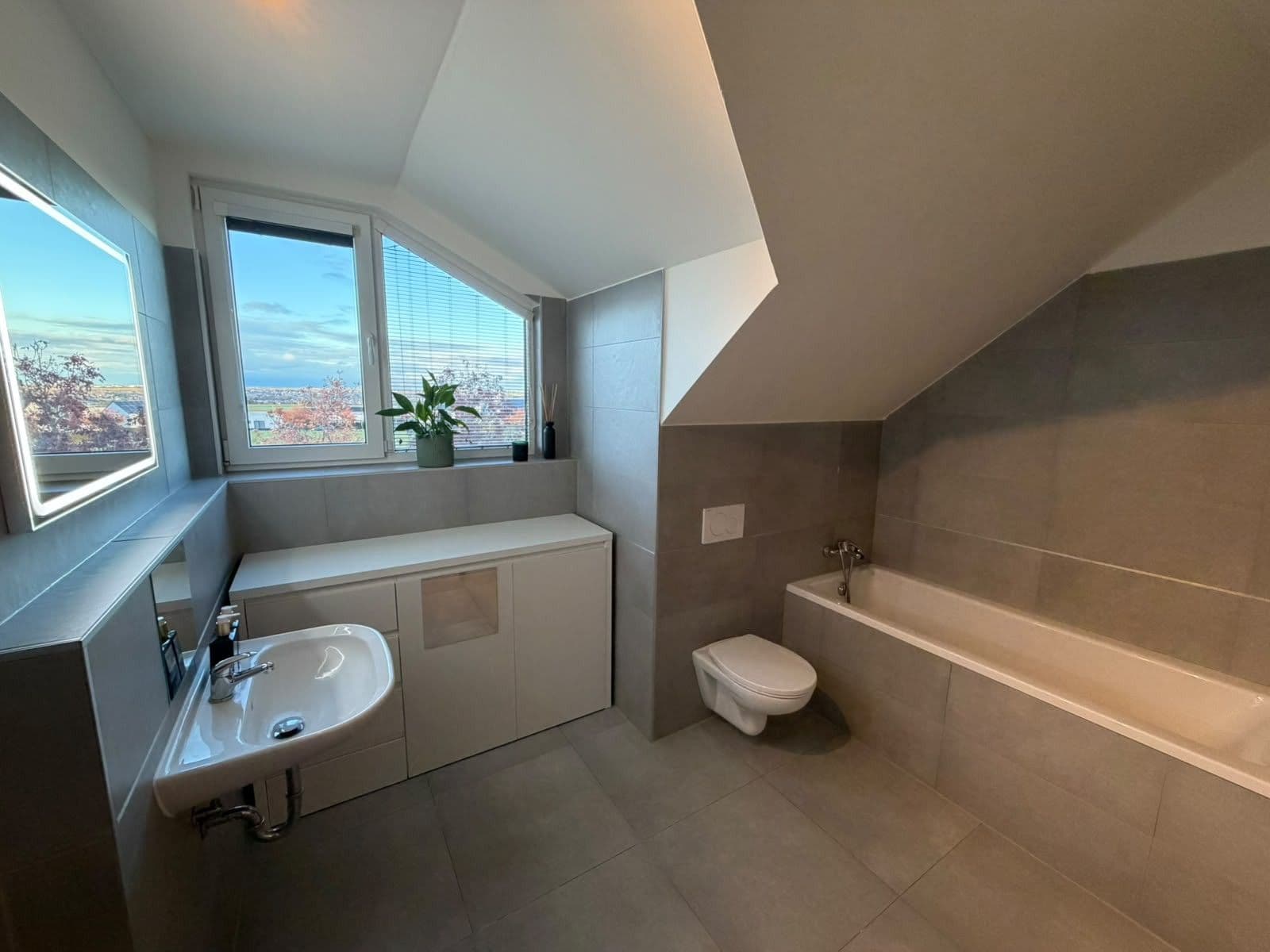 Prodej domu 147 m², pozemek 946 m², K Březné, Vysoký Újezd, Středočeský kraj Prodej domu 147 m², pozemek 946 m², K Březné, Vysoký Újezd, Středočeský kraj