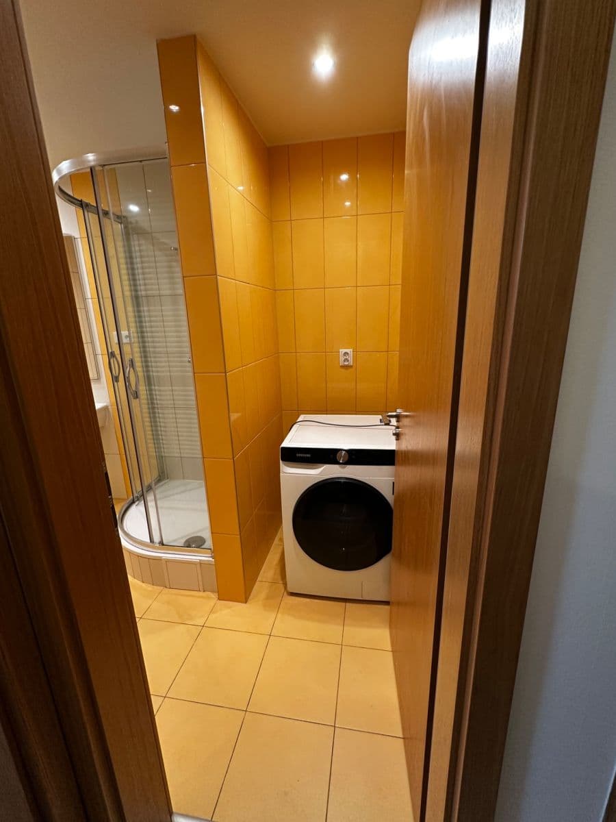 Pronájem bytu 2+kk 66 m², Valečovská, Praha, Praha Pronájem bytu 2+kk 66 m², Valečovská, Praha, Praha