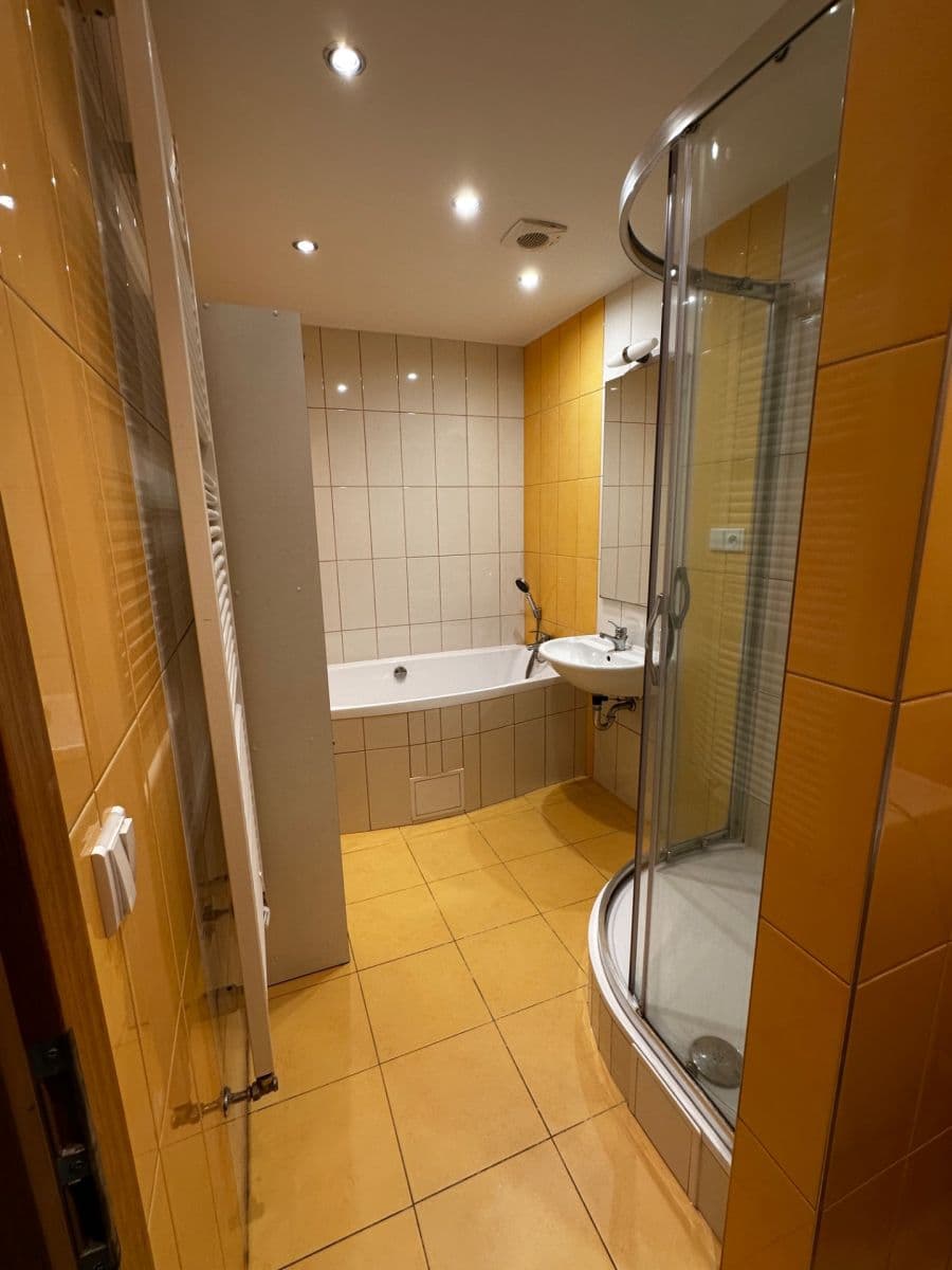 Pronájem bytu 2+kk 66 m², Valečovská, Praha, Praha Pronájem bytu 2+kk 66 m², Valečovská, Praha, Praha